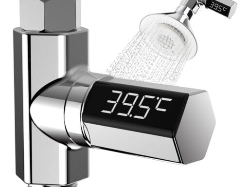 Modernes LED Badethermometer in Chromoptik mit digitaler Anzeige der Wassertemperatur, ideal für sicheres Babybaden, bietet sofortige Temperaturablesung von 39.5°C, einfache Montage für elterliche Sorgfalt.