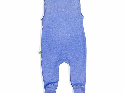 Komfortabler ärmelloser Babystrampler in Blau aus weicher Bio-Baumwolle, ideal für den täglichen Gebrauch und sanft zur empfindlichen Babyhaut.